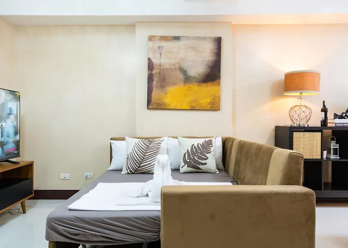 Venice Luxury Linked To Venice Mall, Nr Naia Apartment Manila